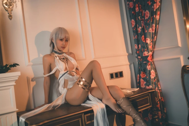 《碧蓝航线 马萨诸塞礼服》｜萌芽儿o0 · 30张写真