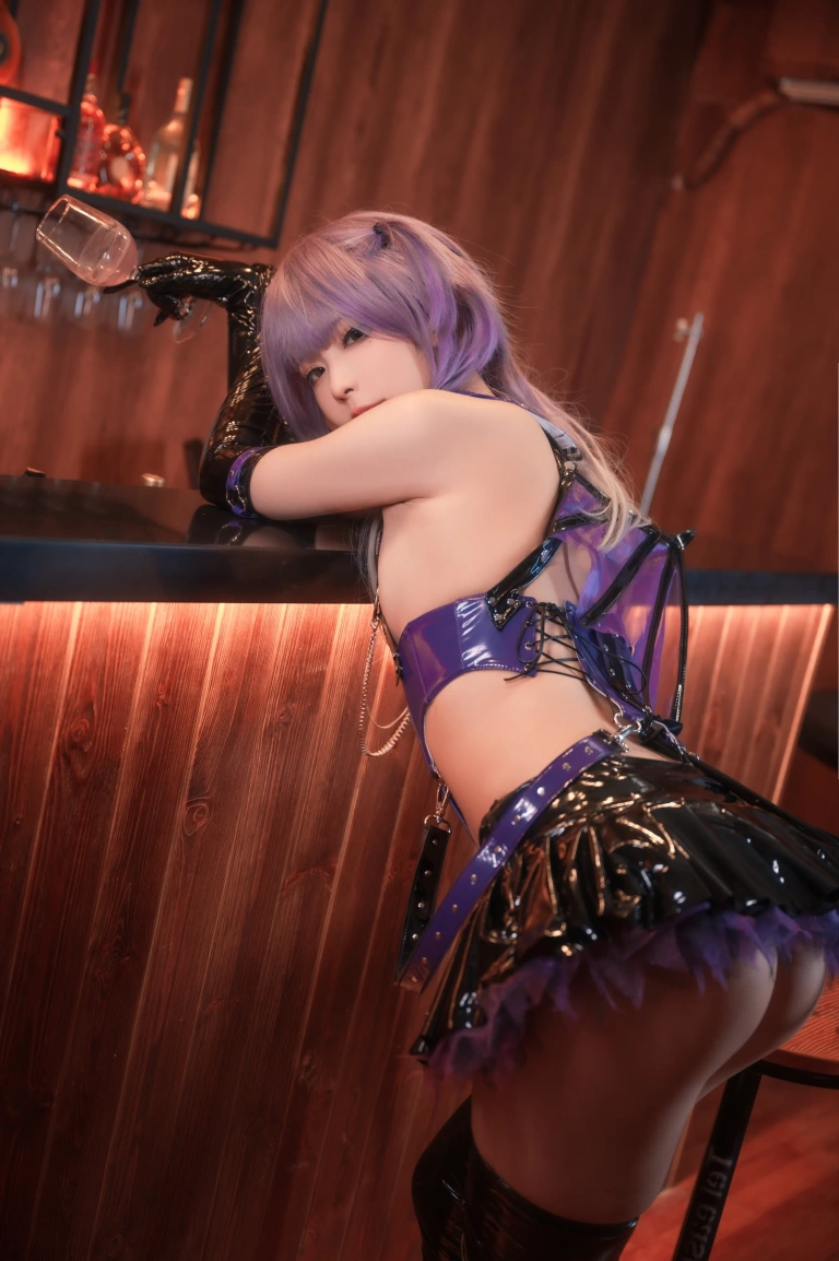 《魅魔兔》｜Quan冉有点饿 · 18张写真