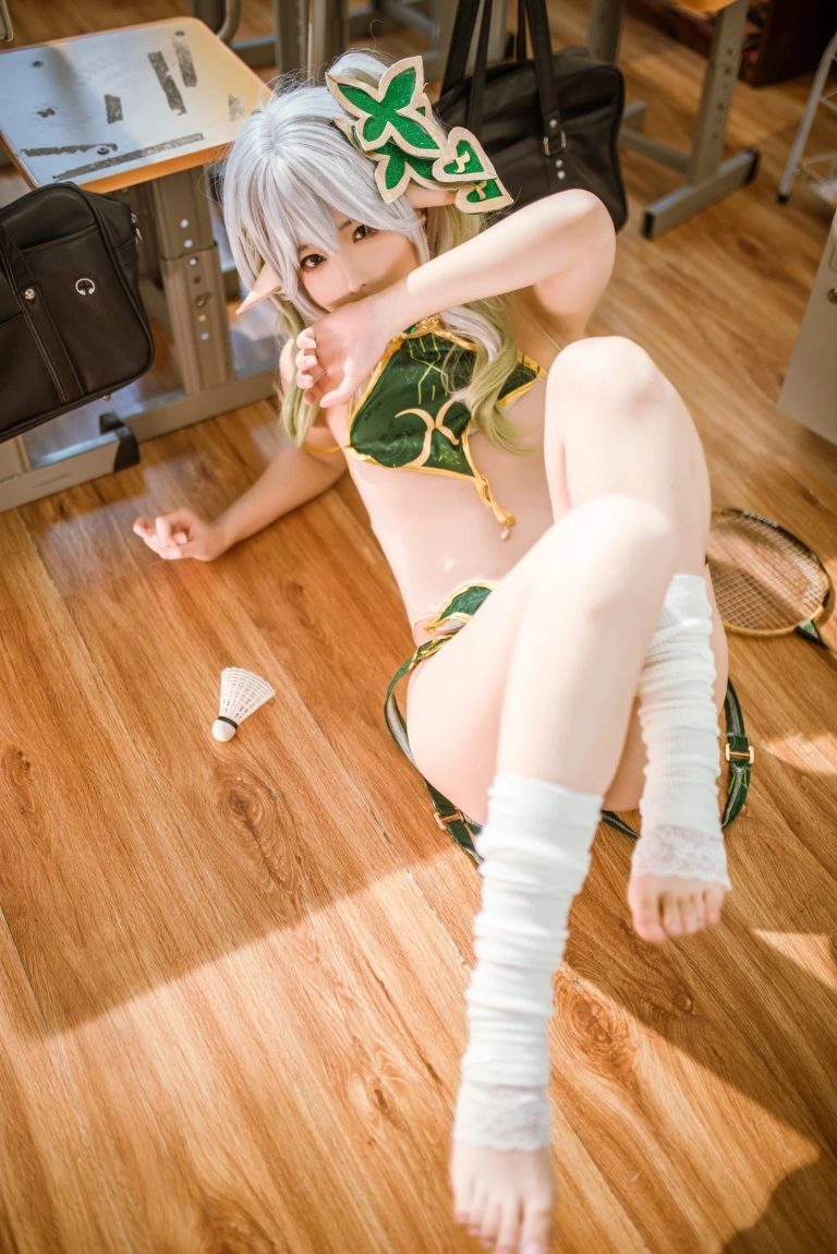 《纳西妲同人》｜Quan冉有点饿 · 46张写真