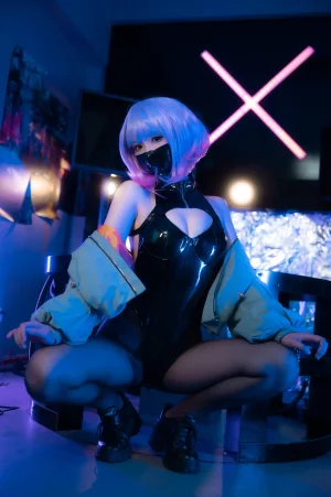 《LUNA 高叉兔女郎》｜Quan冉有点饿 · 28张写真