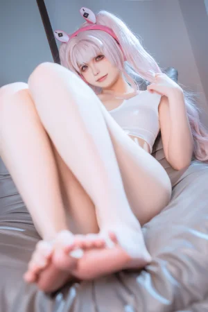 《爱丽丝》｜Quan冉有点饿 · 47张写真