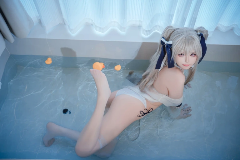 《安克雷奇泳装》｜Quan冉有点饿 · 47张写真