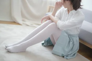 《R15-003》｜森萝财团 · 94张写真