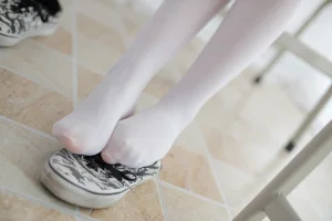 《R15-005》｜森萝财团 · 85张写真