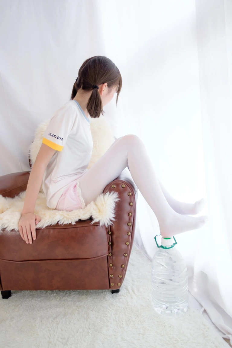 《R15-015》｜森萝财团 · 77张写真