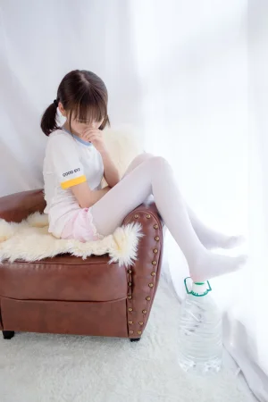《R15-015》｜森萝财团 · 77张写真