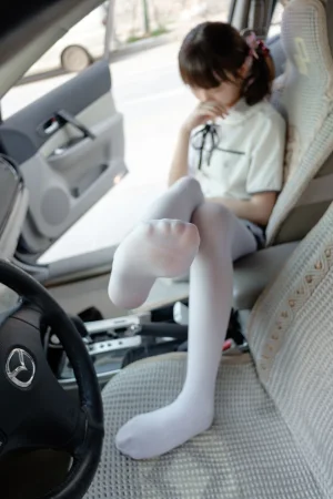 《R15-023》｜森萝财团 · 75张写真
