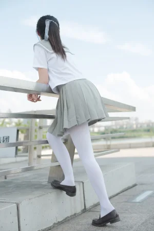 《R15-026》｜森萝财团 · 79张写真