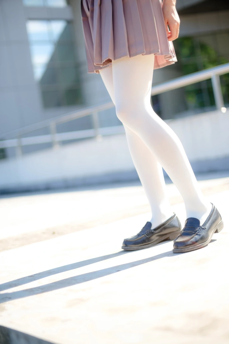 《R15-030》｜森萝财团 · 67张写真