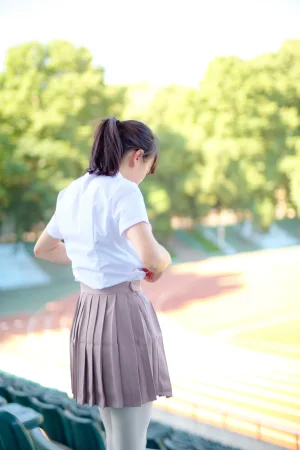 《R15-030》｜森萝财团 · 67张写真