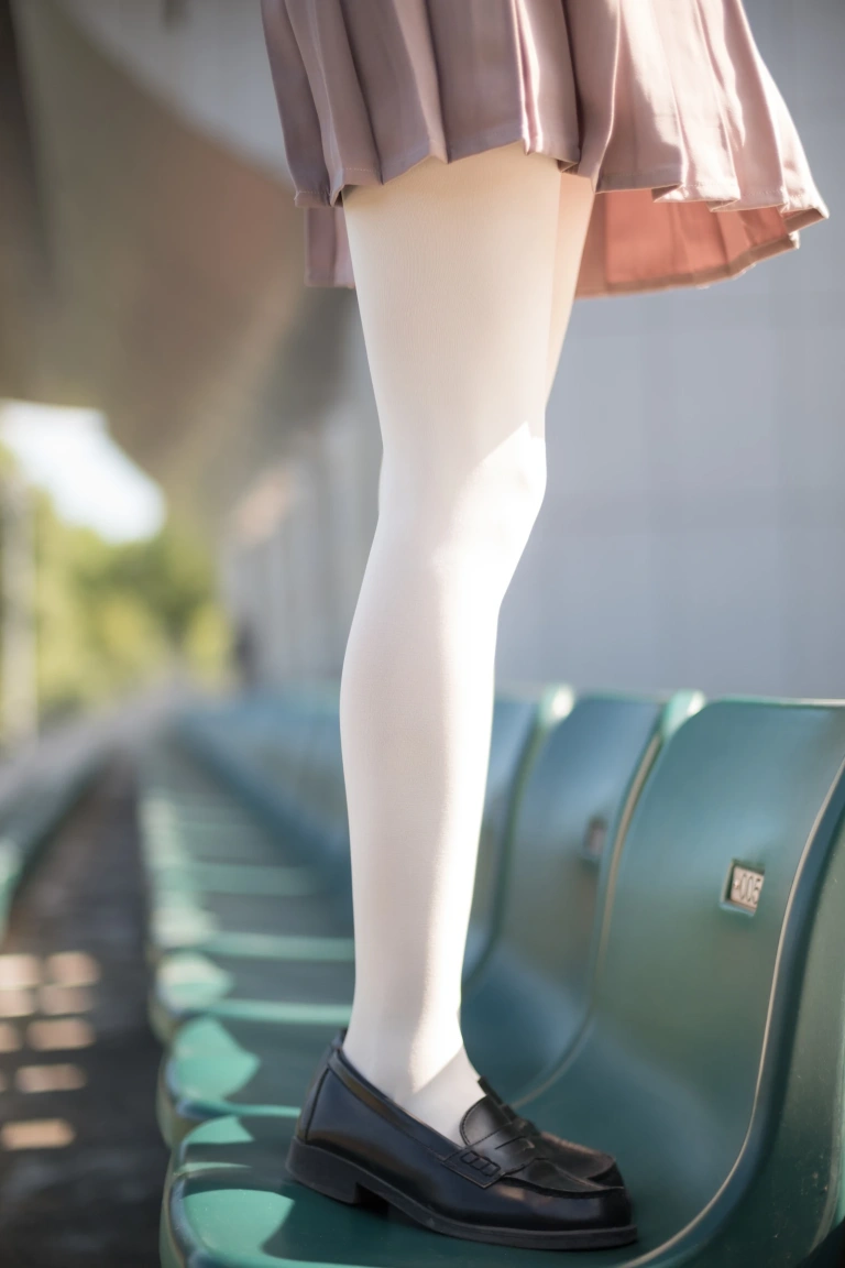 《R15-030》｜森萝财团 · 67张写真