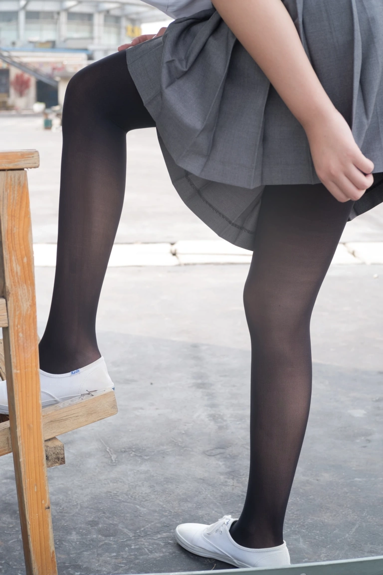 《R15-031》｜森萝财团 · 95张写真