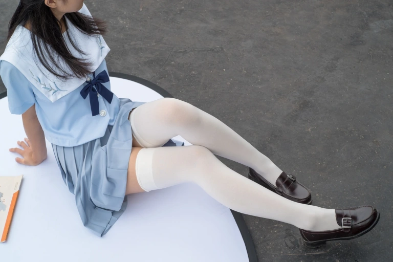《R15-036》｜森萝财团 · 84张写真