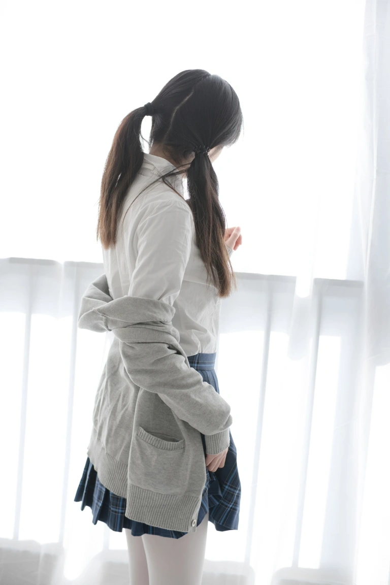 《R15-047》｜森萝财团 · 114张写真