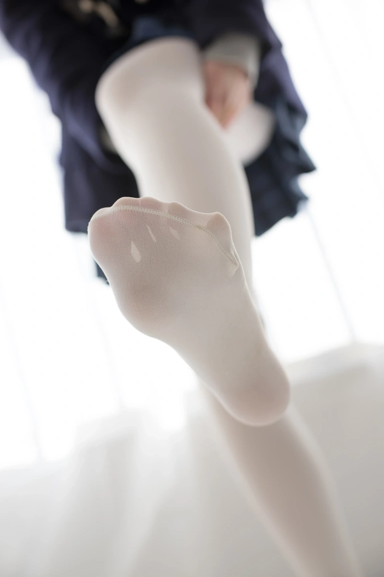 《R15-047》｜森萝财团 · 114张写真