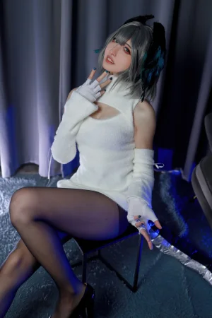 《明日方舟 阿克奈兹·霍尔海亚竖毛衣》｜山崎怜Rei · 91张写真