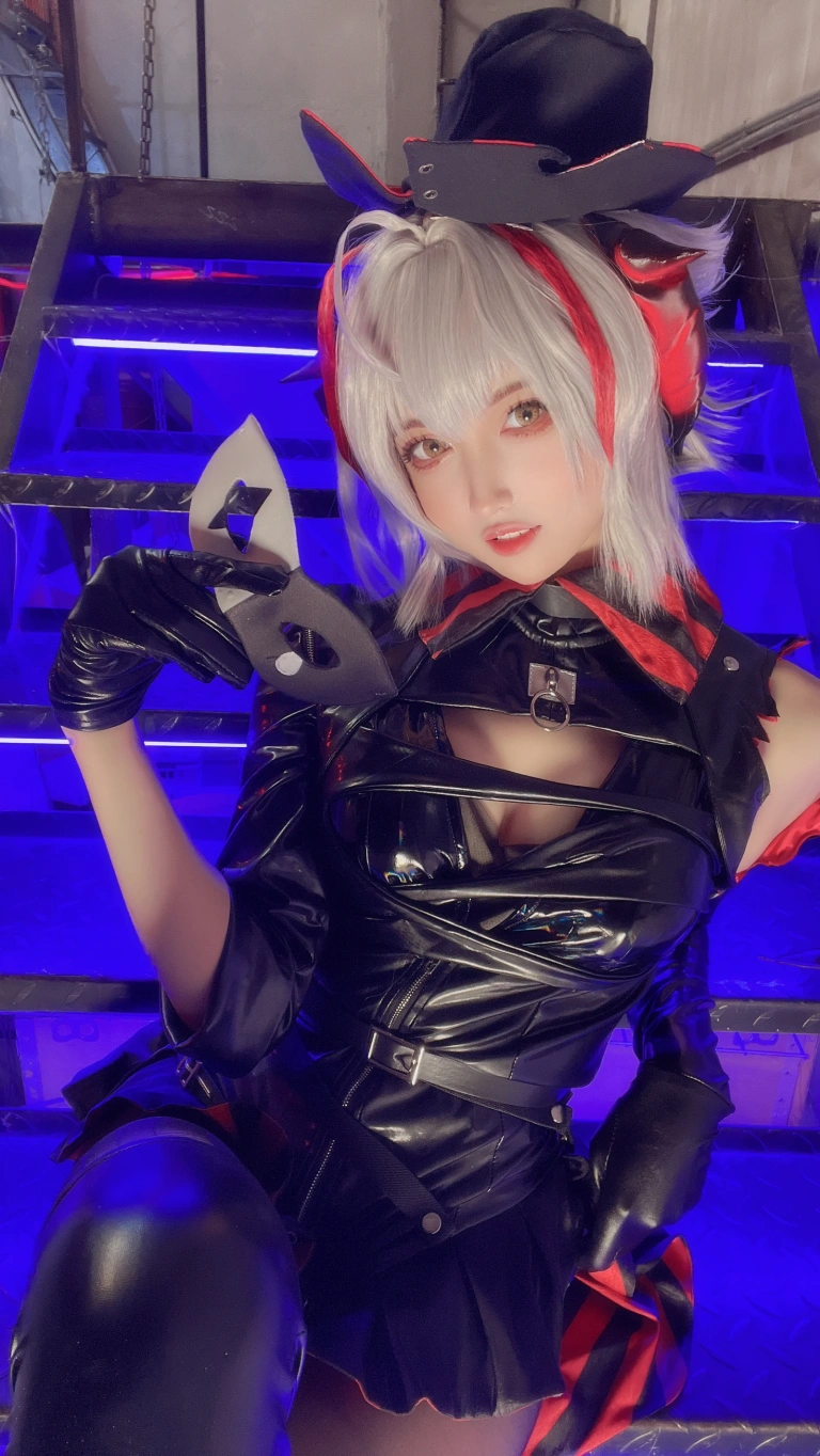 《明日方舟 W愚夜密函》｜山崎怜Rei · 33张写真