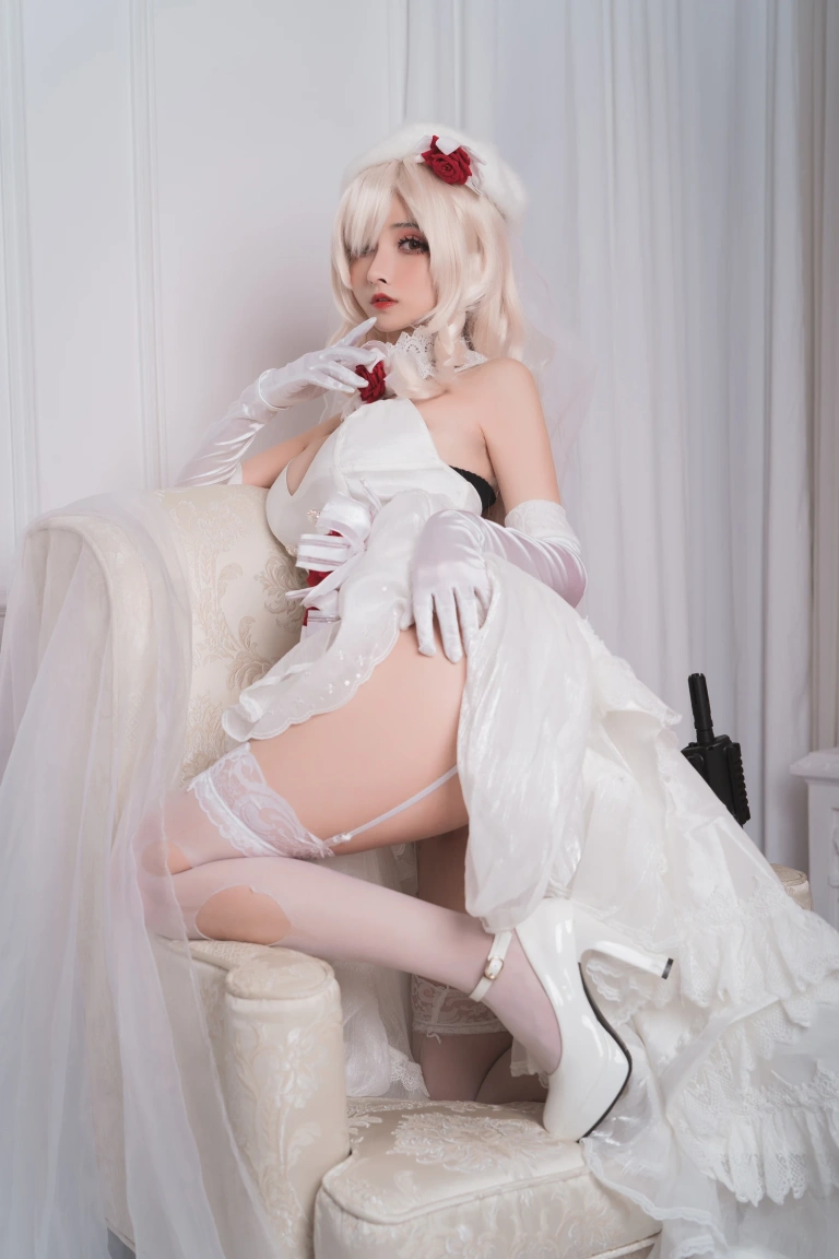 《G36c花嫁》｜rioko凉凉子 · 25张写真