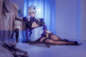 《黑枪呆女仆》｜rioko凉凉子 · 26张写真、1 个视频