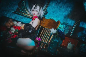 《黑贞》｜rioko凉凉子 · 16张写真