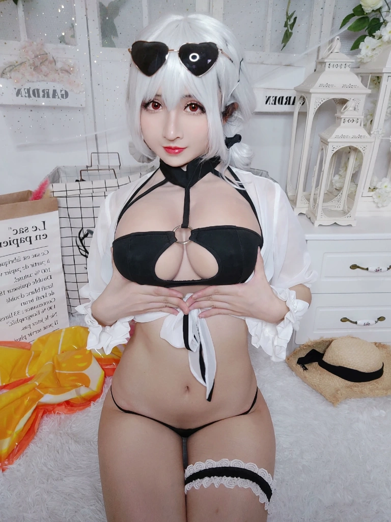 《天狼星泳装》｜rioko凉凉子 · 21张写真