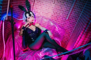 《兔女郎》｜rioko凉凉子 · 13张写真