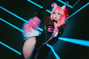 《玉藻前》｜rioko凉凉子 · 20张写真