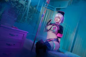 《玛修护士》｜rioko凉凉子 · 23张写真