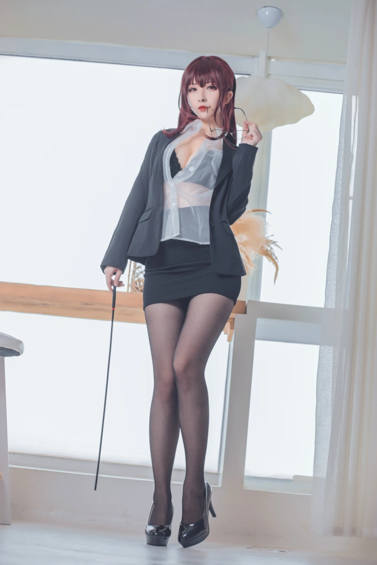 《七夕月球女友》｜rioko凉凉子 · 42张写真、2 个视频