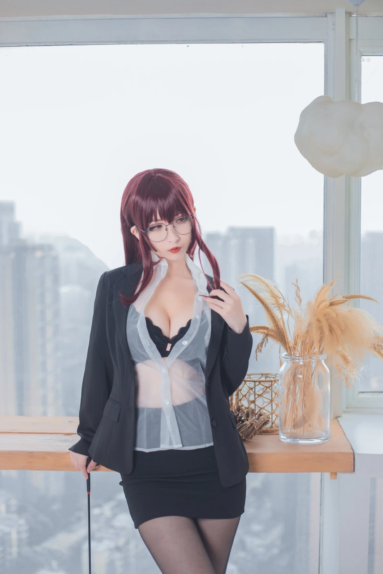 《七夕月球女友》｜rioko凉凉子 · 42张写真、2 个视频