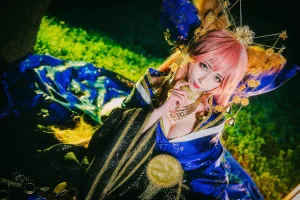 《玉藻前满破》｜rioko凉凉子 · 14张写真