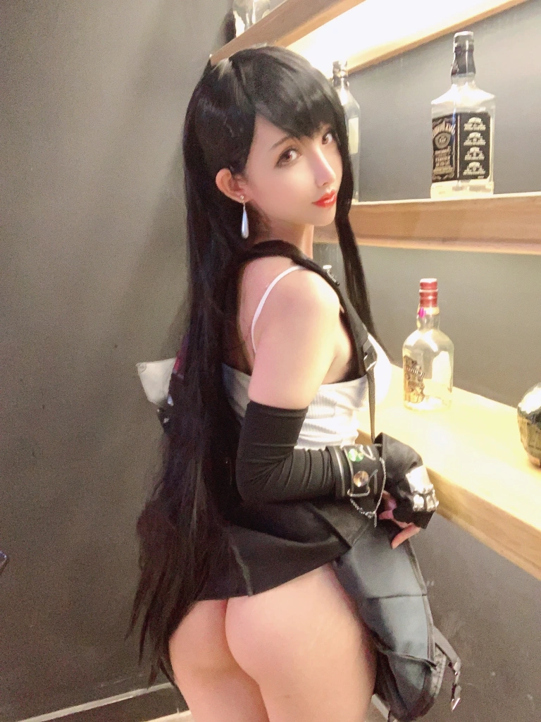 《蒂法自拍》｜rioko凉凉子 · 19张写真