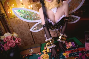 《蒂法little bee》｜rioko凉凉子 · 25张写真