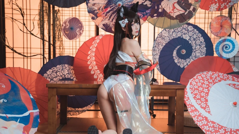 《天城泳装》｜rioko凉凉子 · 30张写真