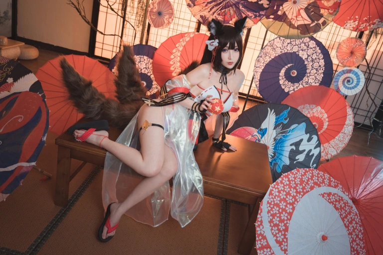 《天城泳装》｜rioko凉凉子 · 30张写真