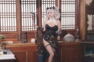 《食铁兽音乐会》｜rioko凉凉子 · 34张写真、1 个视频