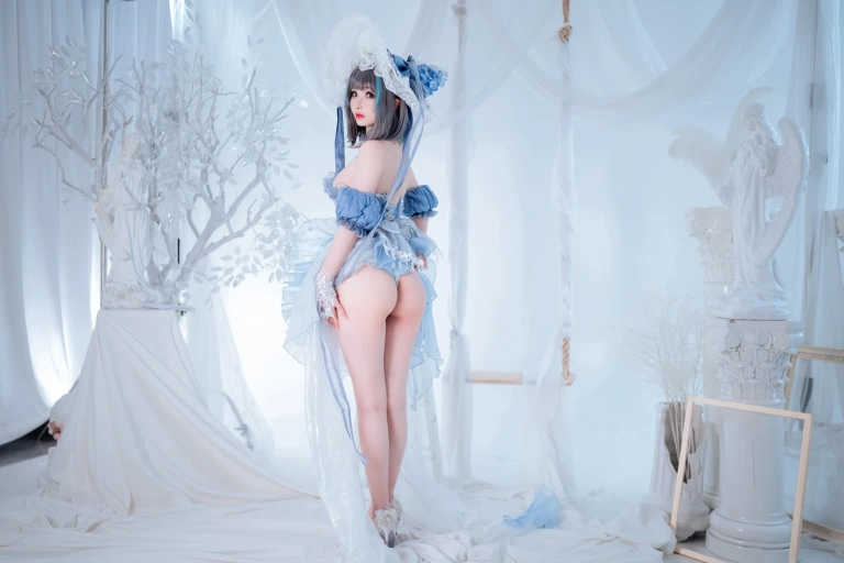 《柴郡冰雪公主》｜rioko凉凉子 · 40张写真