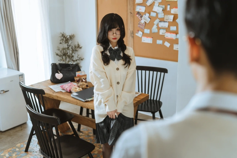 《关于我的青梅竹马是痴女这件事》｜rioko凉凉子 · 94张写真、5 个视频