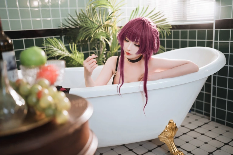 《卡芙卡妈咪特典版》｜rioko凉凉子 · 65张写真、20 个视频