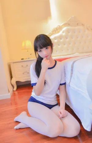《体操服》｜雪琪SAMA · 17张写真