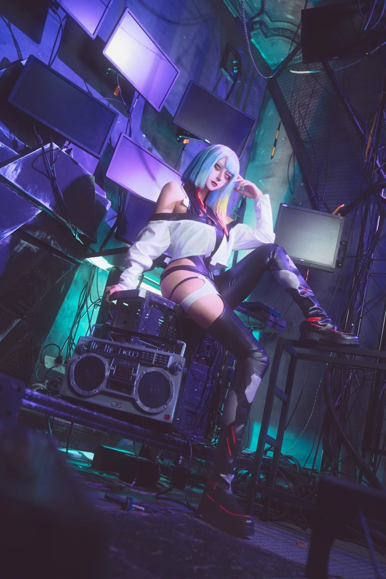《赛博朋克：边缘行者 Lucy》｜Seya-狮砸 · 8张写真