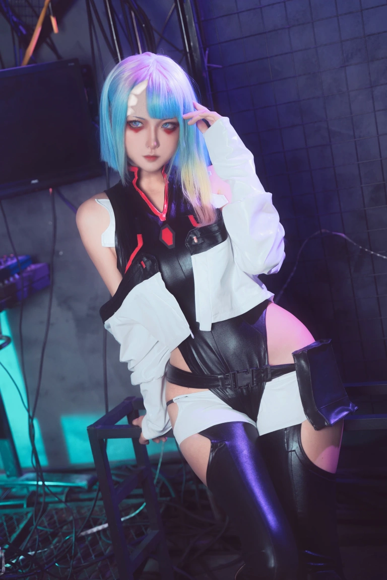 《赛博朋克：边缘行者 Lucy》｜Seya-狮砸 · 8张写真