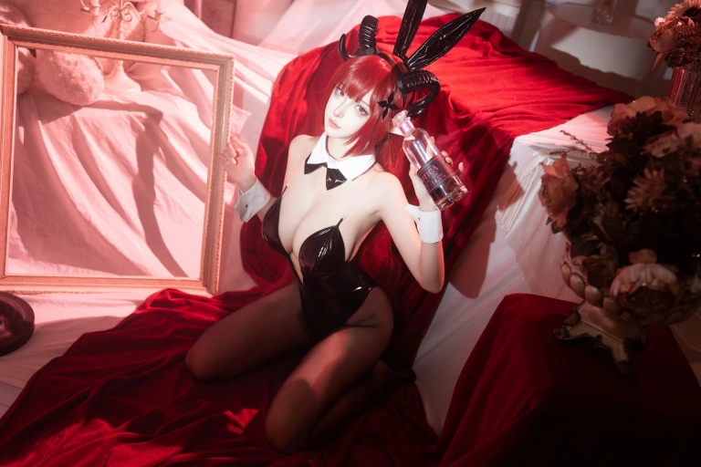 《兴登堡兔女郎》｜Seya-狮砸 · 12张写真