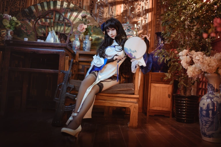 《95玉玲珑》｜Shika小鹿鹿 · 9张写真