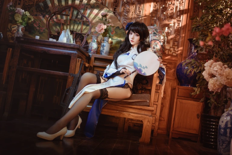 《95玉玲珑》｜Shika小鹿鹿 · 9张写真