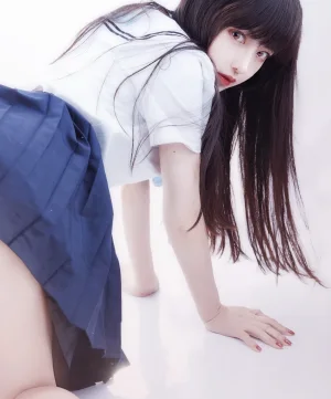 《JK学姐》｜Shika小鹿鹿 · 9张写真