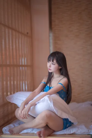 《蓝裙子》｜Shika小鹿鹿 · 16张写真