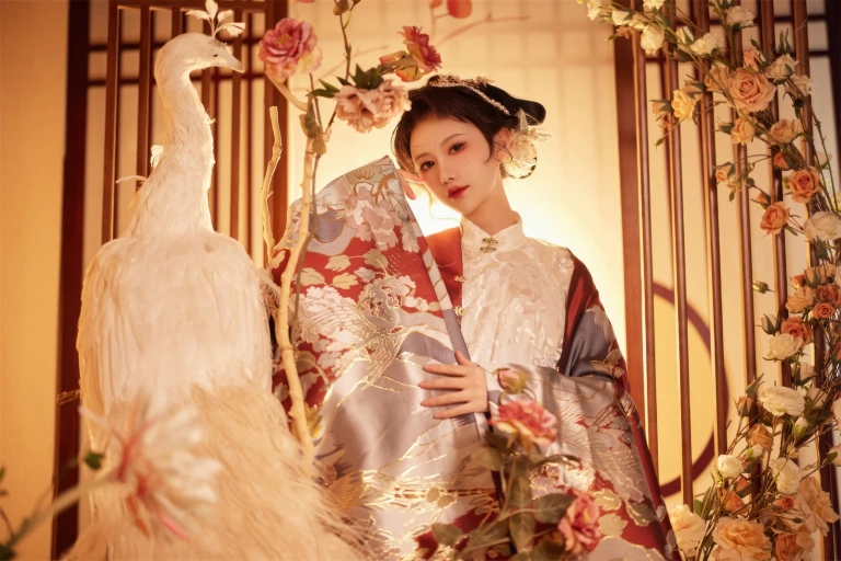 《大明富贵花》｜Shika小鹿鹿 · 11张写真