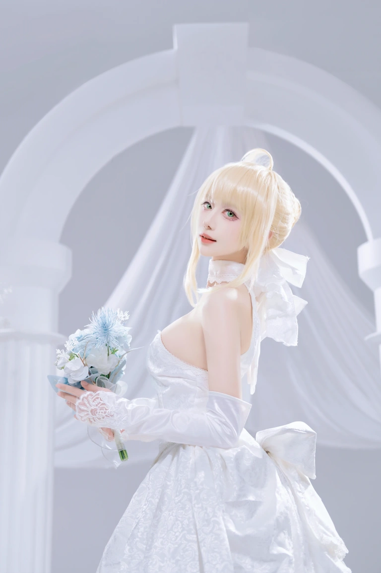 《Saber花嫁》｜Shika小鹿鹿 · 22张写真