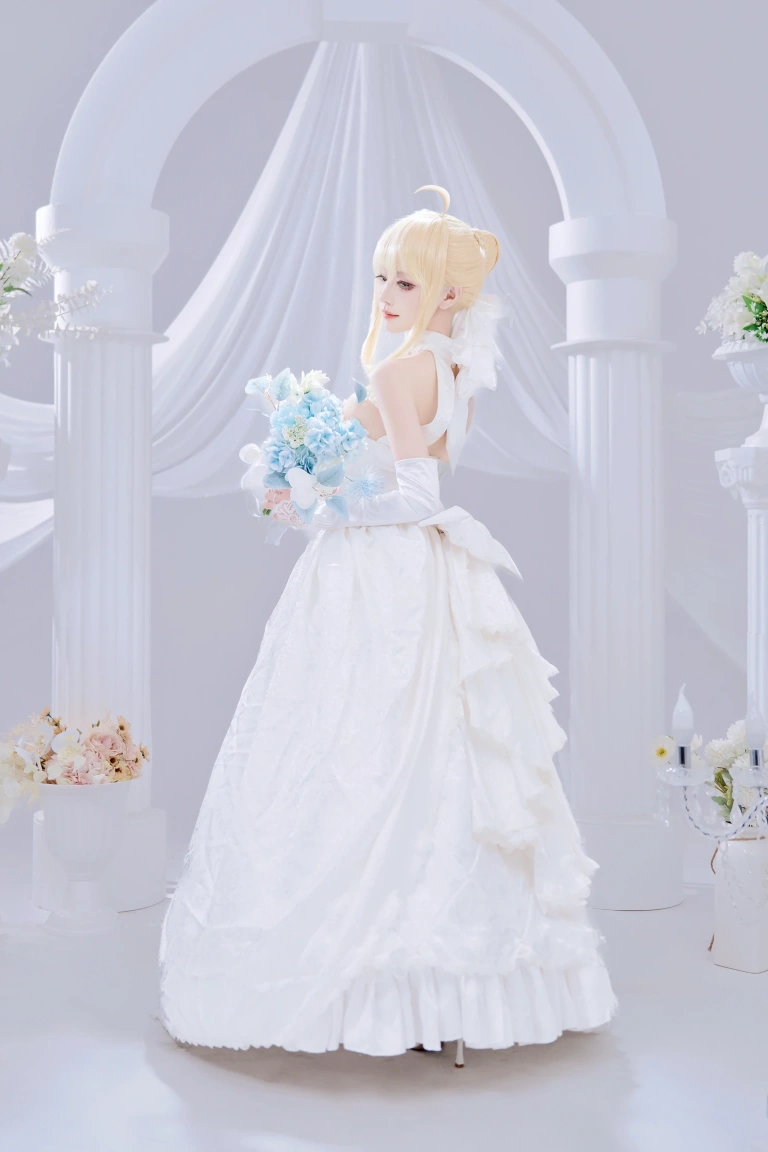《Saber花嫁》｜Shika小鹿鹿 · 22张写真